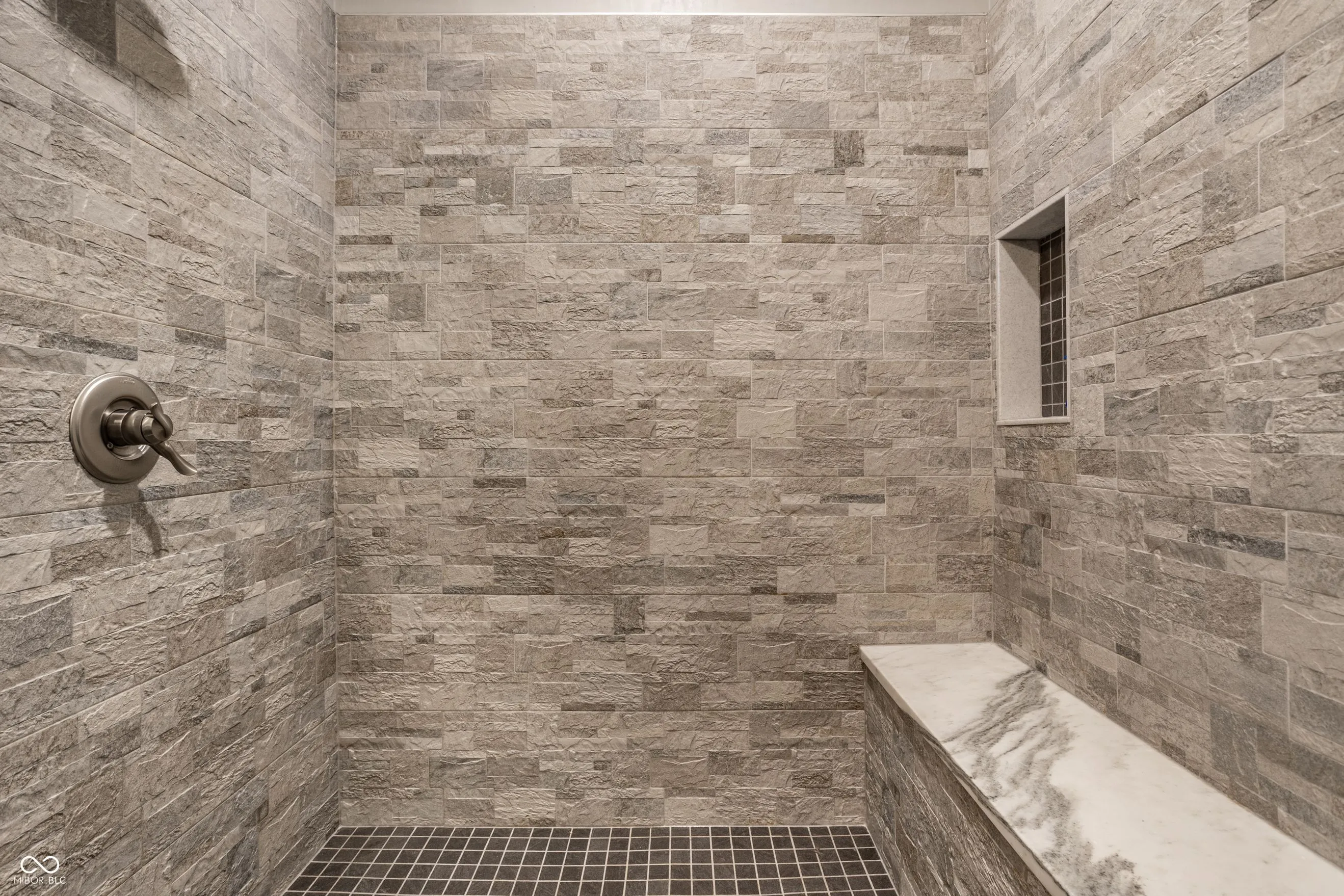 Avon, Indiana 46123, United States, 3 Bedrooms Bedrooms, ,3 BathroomsBathrooms,Residential,Active,254813