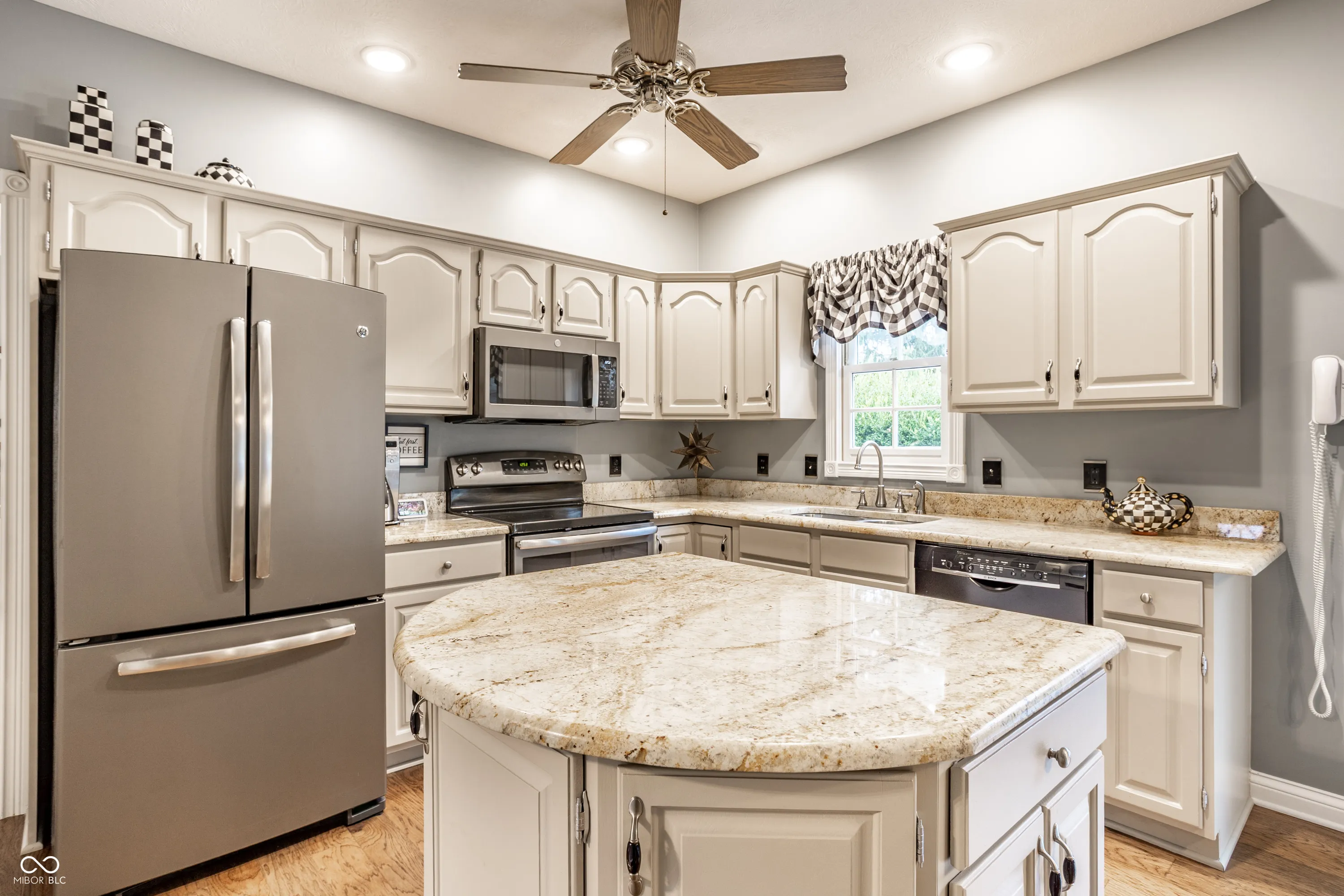 Avon, Indiana 46123, United States, 3 Bedrooms Bedrooms, ,3 BathroomsBathrooms,Residential,Active,254813