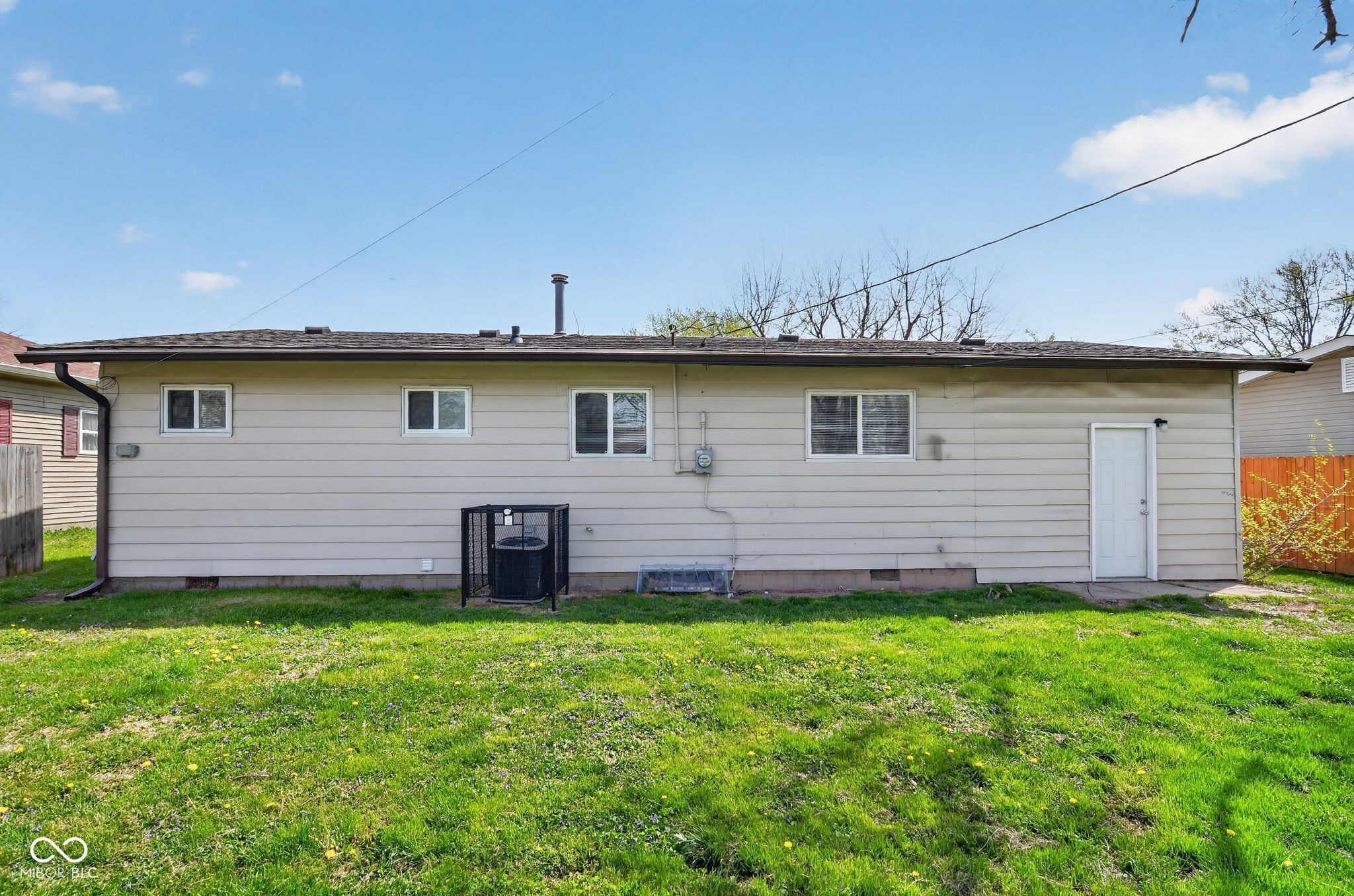 296 Ticen Street