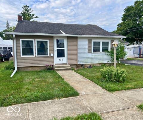 Photo for 120 E Plum Street