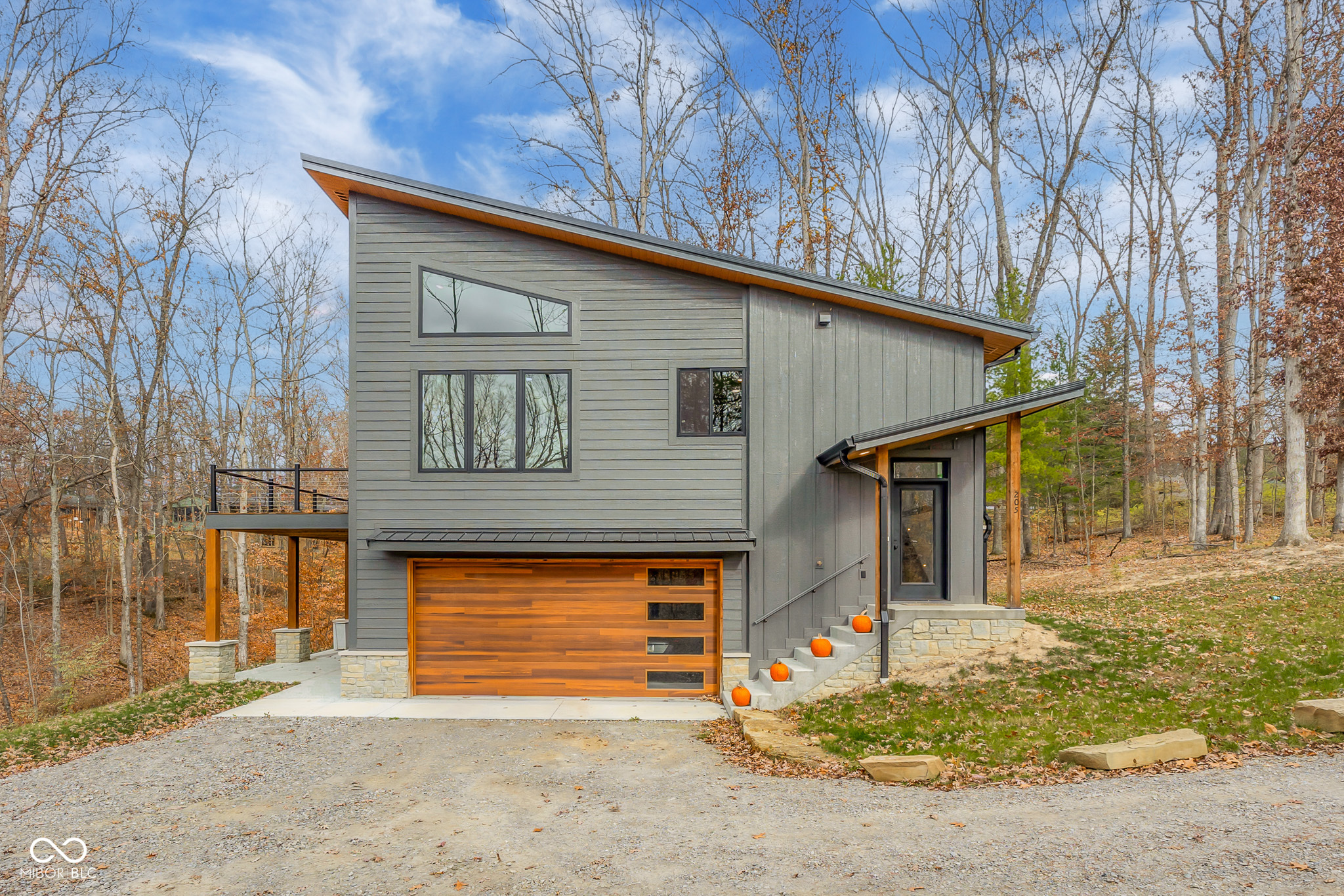 205 Woods Trail