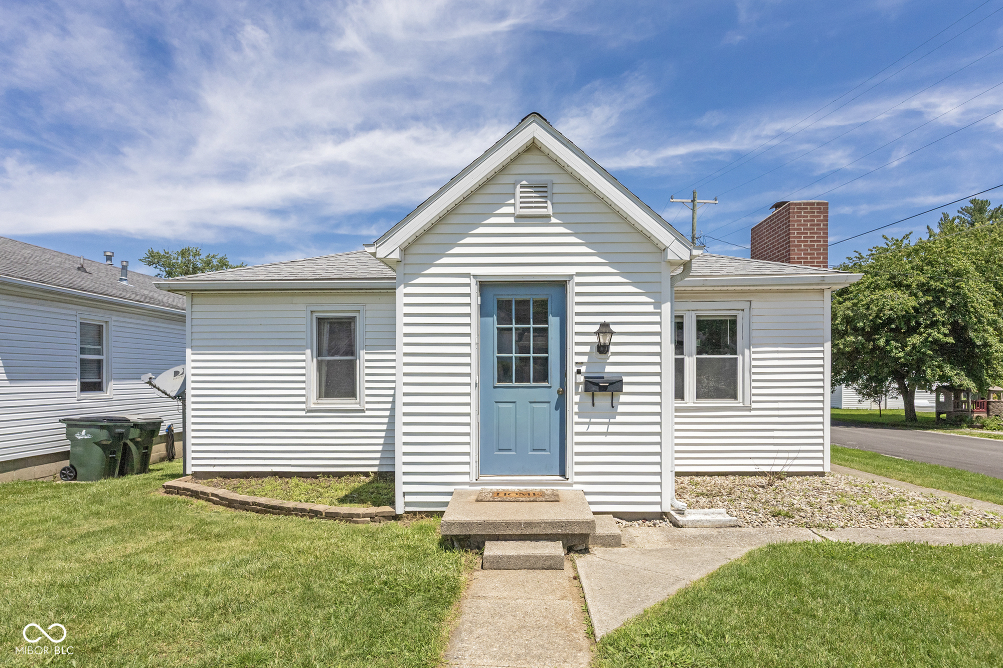 202 W 2nd Street