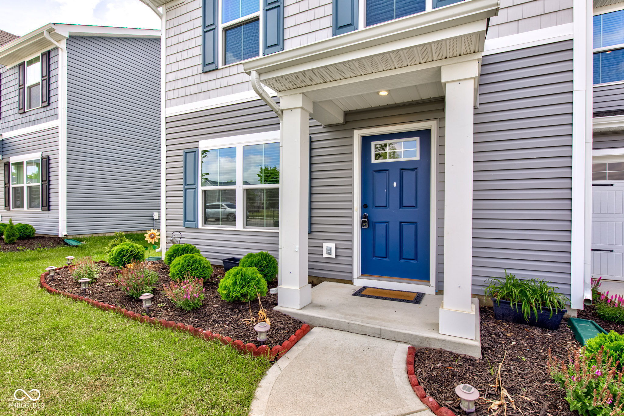853 Woodbridge Way