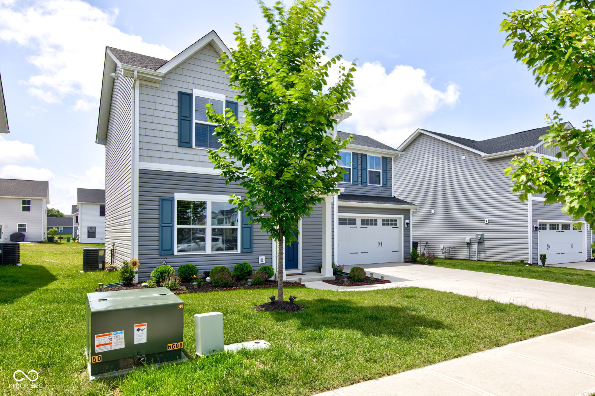 853 Woodbridge Way