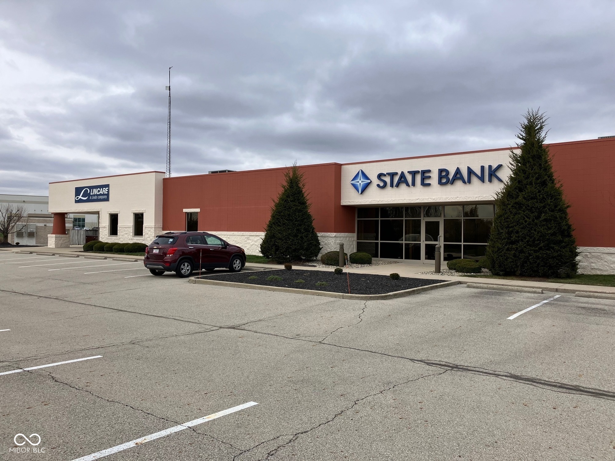 2903-2915 Enterprise Drive
