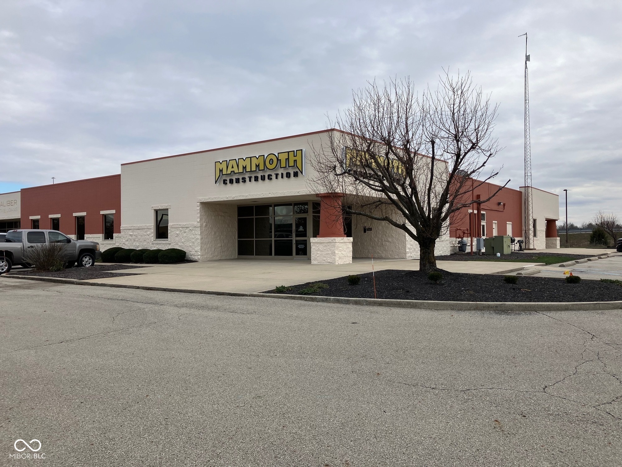 2903-2915 Enterprise Drive