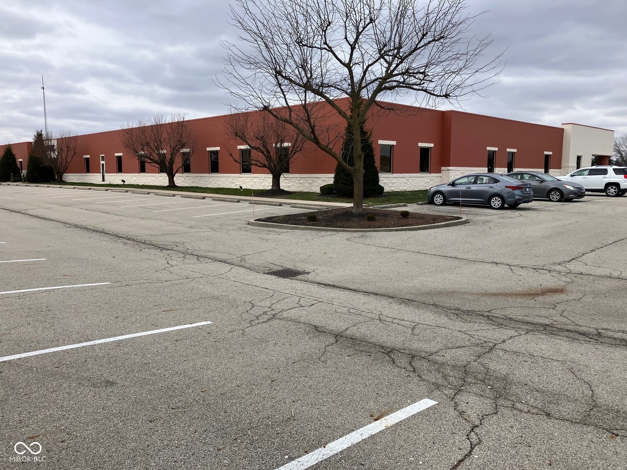 2903-2915 Enterprise Drive