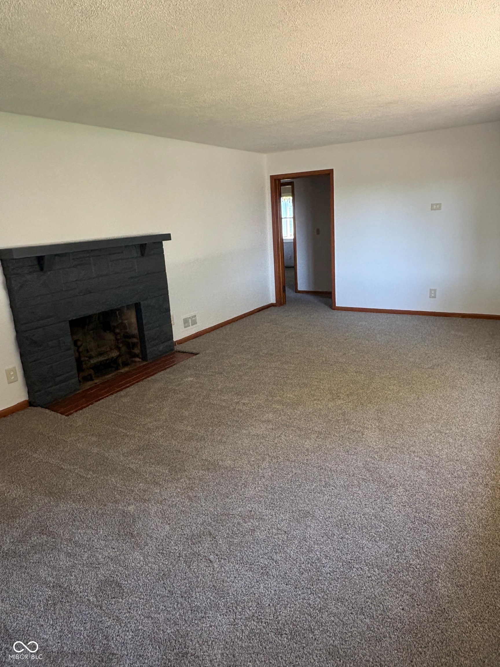2110 S County Rd 800 E