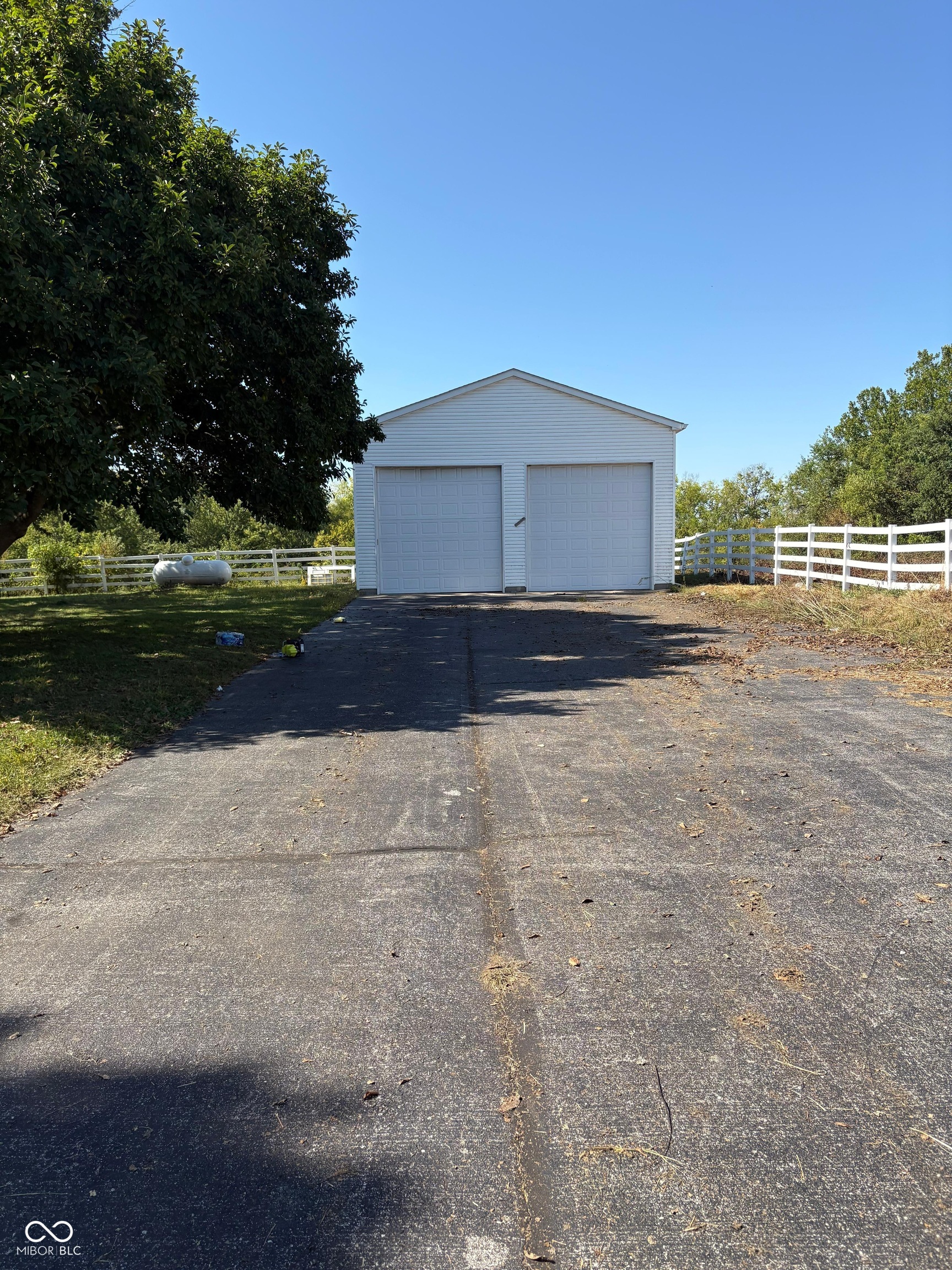 2110 S County Rd 800 E