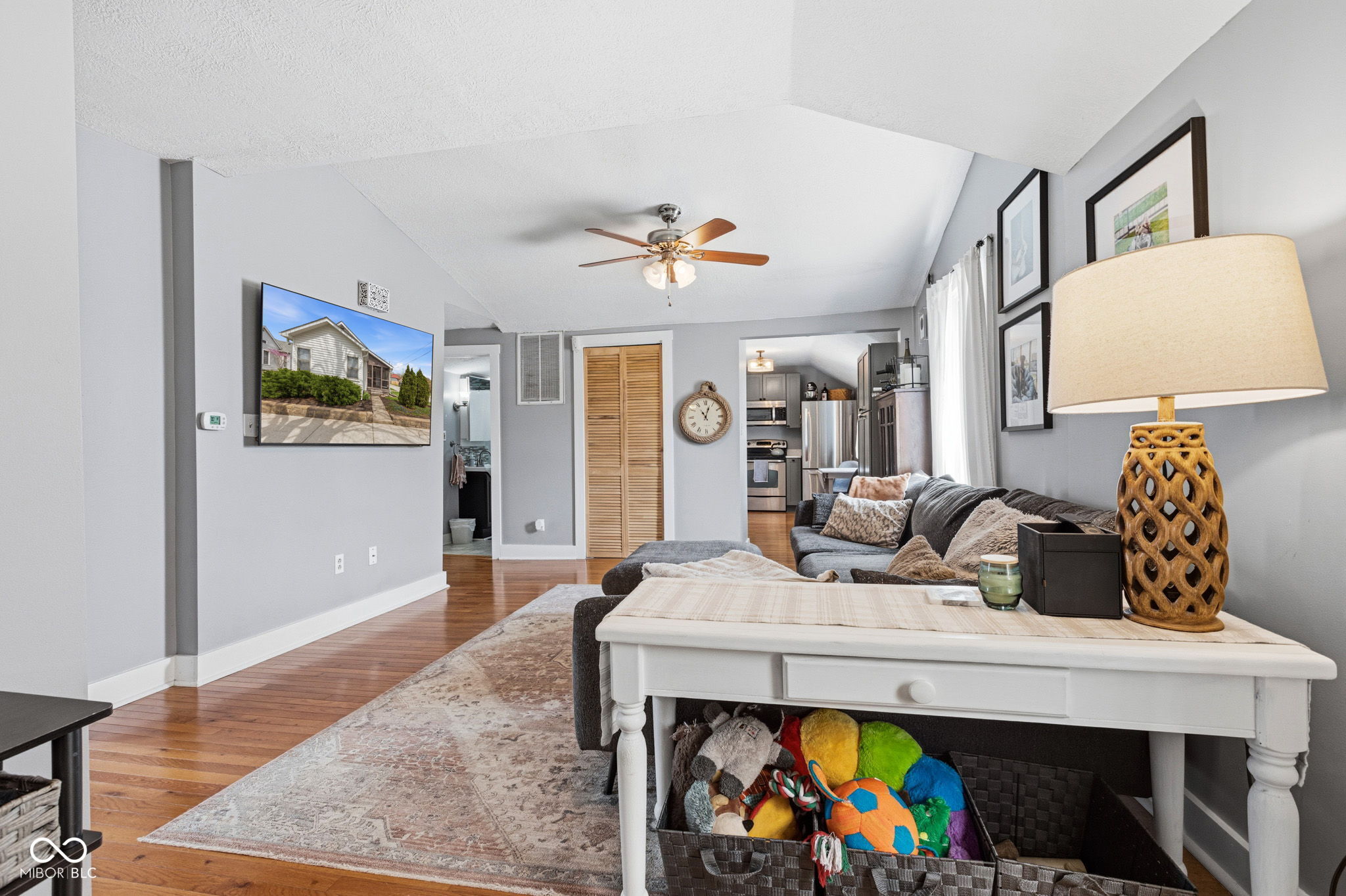 918 W Chicago Street