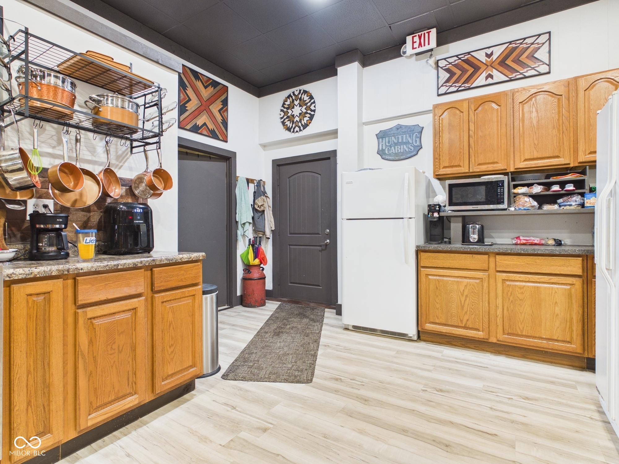 2500 E 10th Street