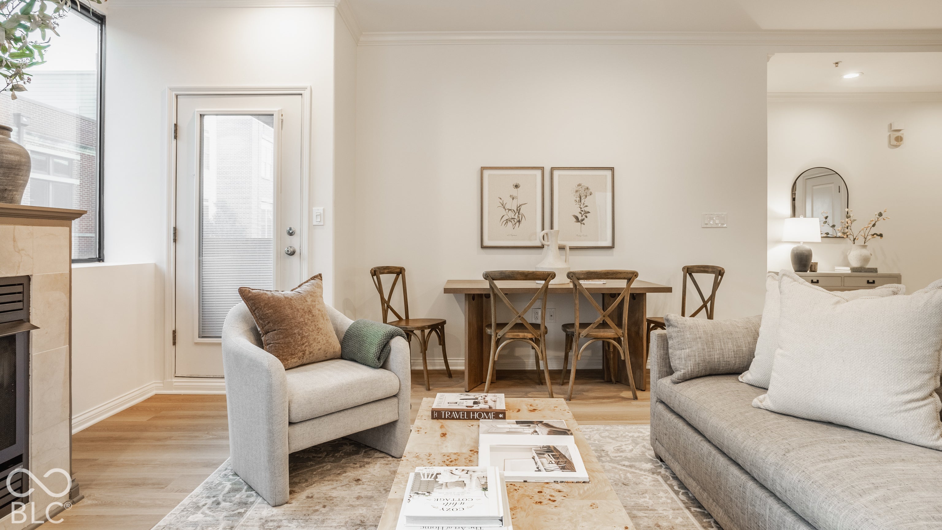 225 N New Jersey Street 27