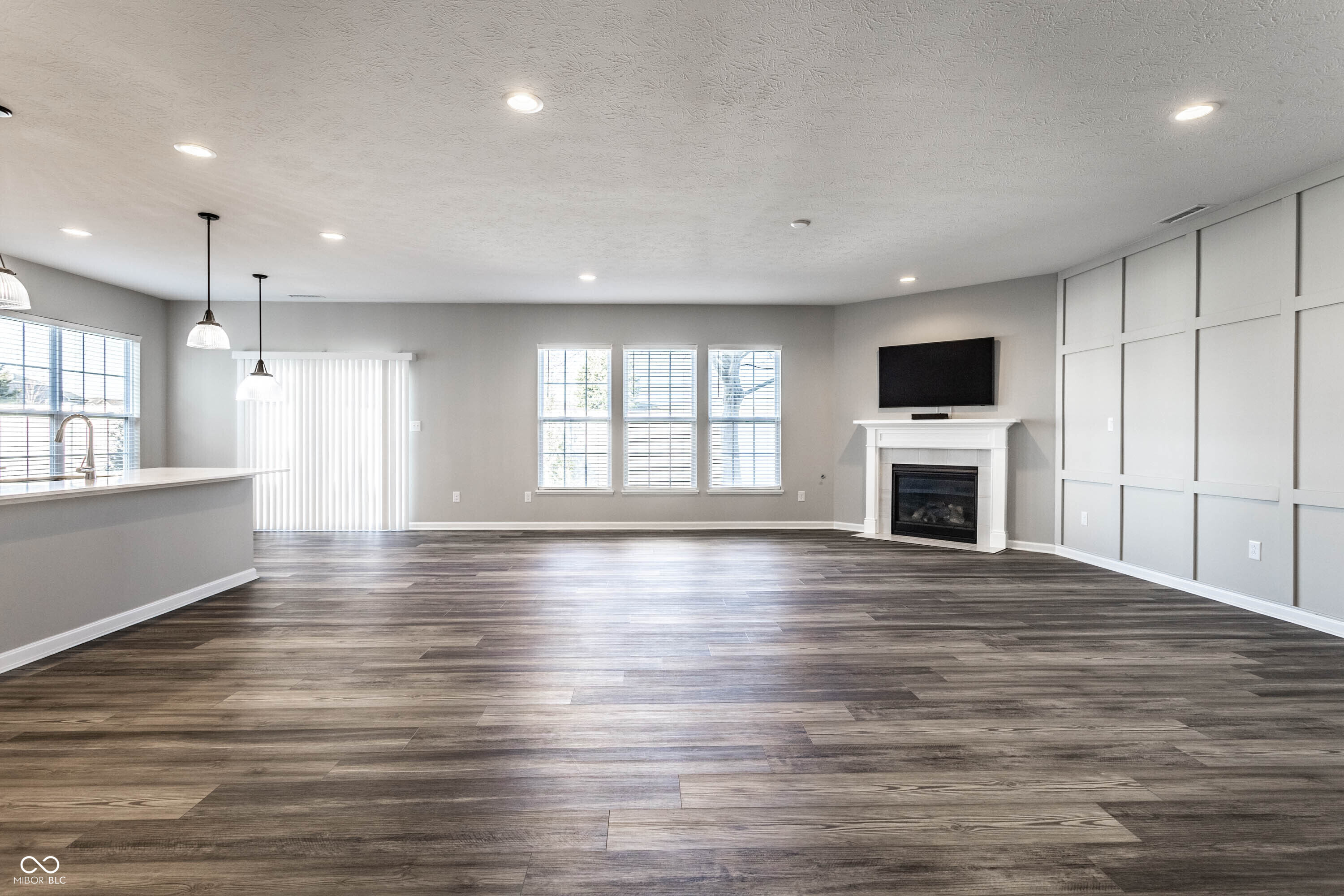 2352 Somerset Circle