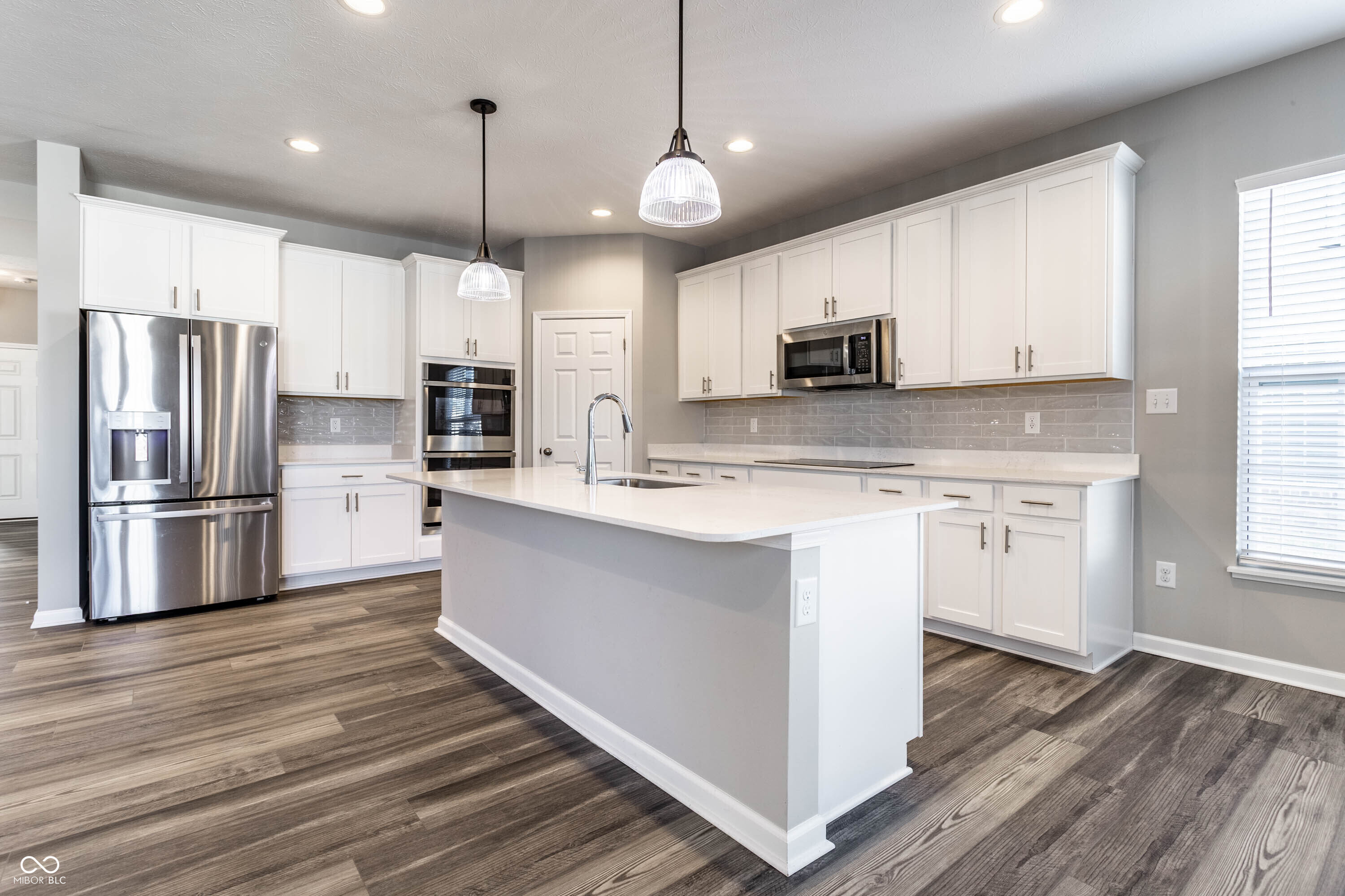 2352 Somerset Circle