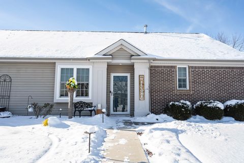 Photo of 18565 Piers End Drive, Noblesville, IN 46062 (MLS # 22075368)