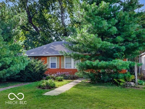 Photo of 1025 Helen Drive, Indianapolis, IN 46240 (MLS # 22124530)
