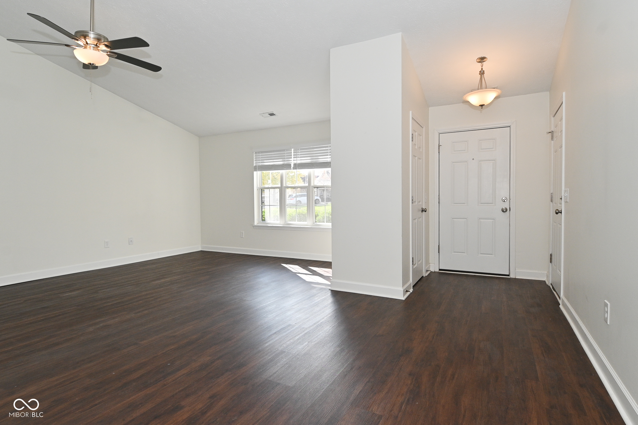 15015 Silver Thorne Way