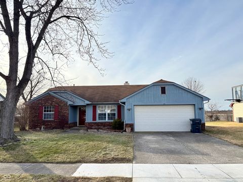 Photo of 174 Country Aire Lane, Greenwood, IN 46143 (MLS # 22077539)
