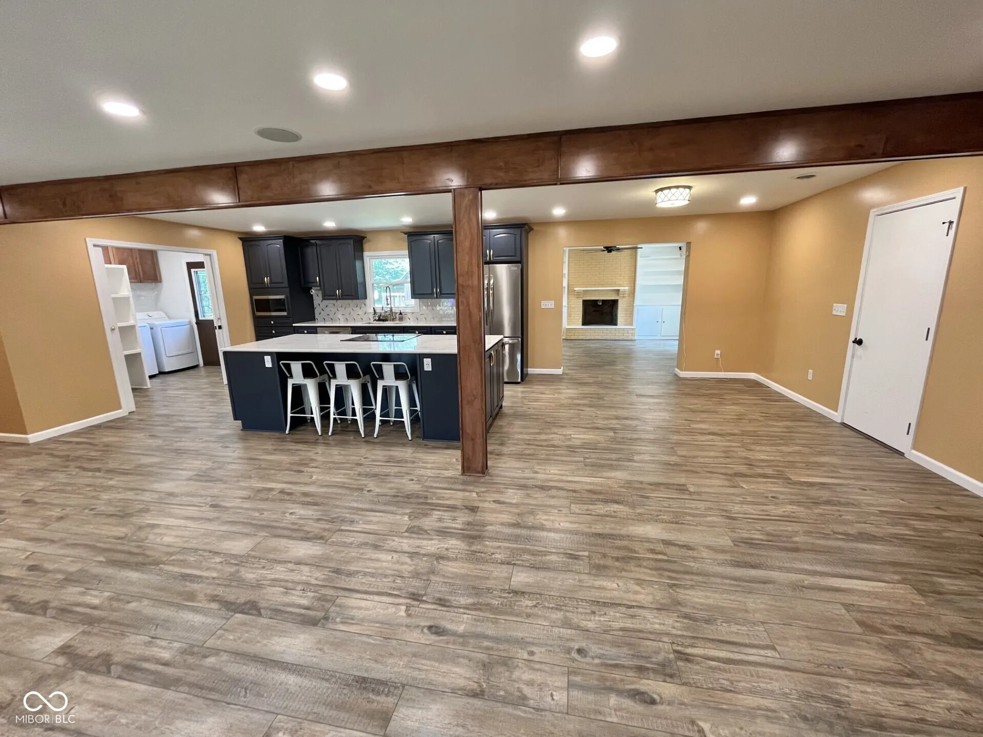 Seymour, Indiana 47274, United States, 3 Bedrooms Bedrooms, ,2 BathroomsBathrooms,Residential,Pending,166206