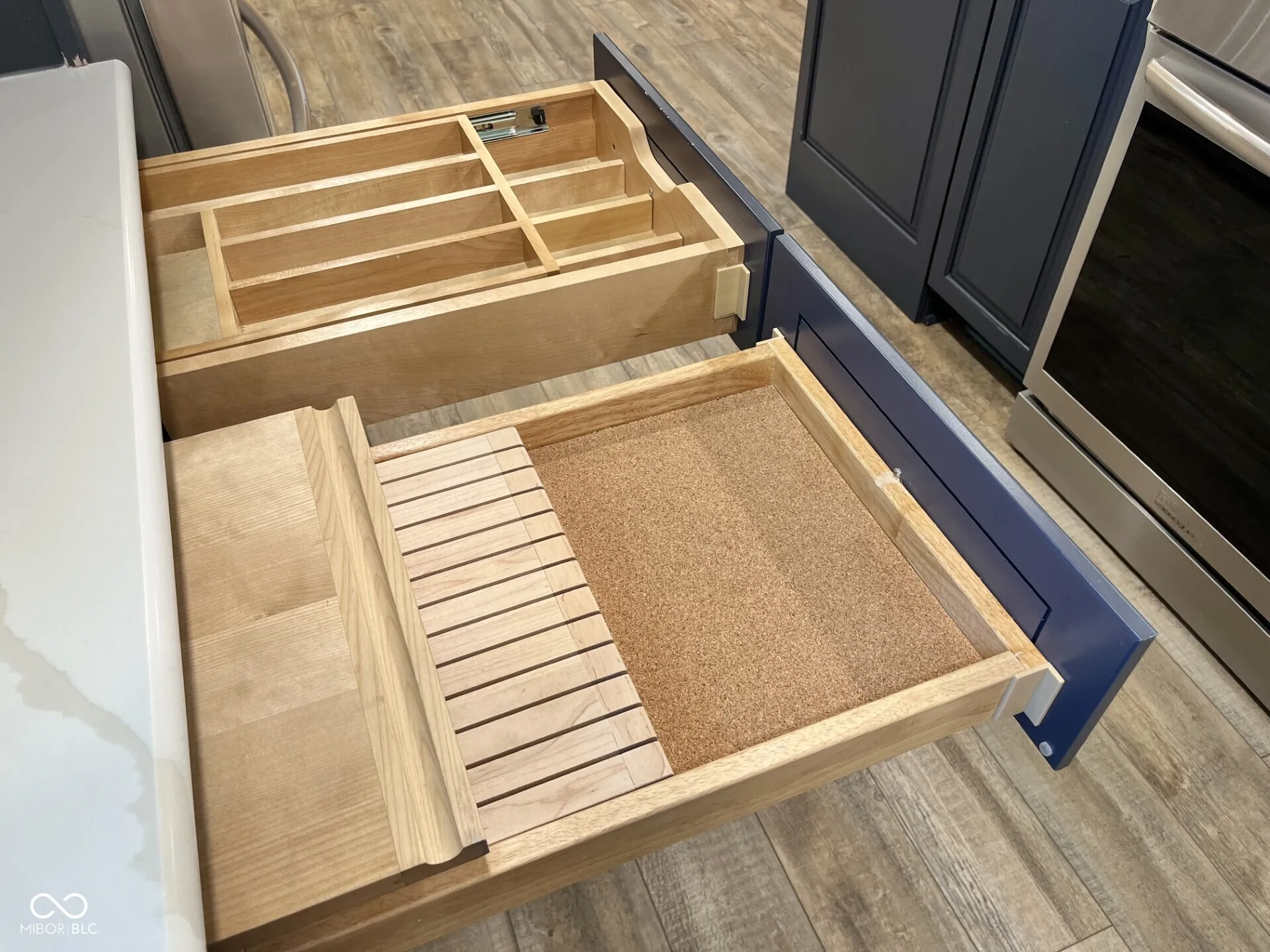 Seymour, Indiana 47274, United States, 3 Bedrooms Bedrooms, ,2 BathroomsBathrooms,Residential,Pending,166206