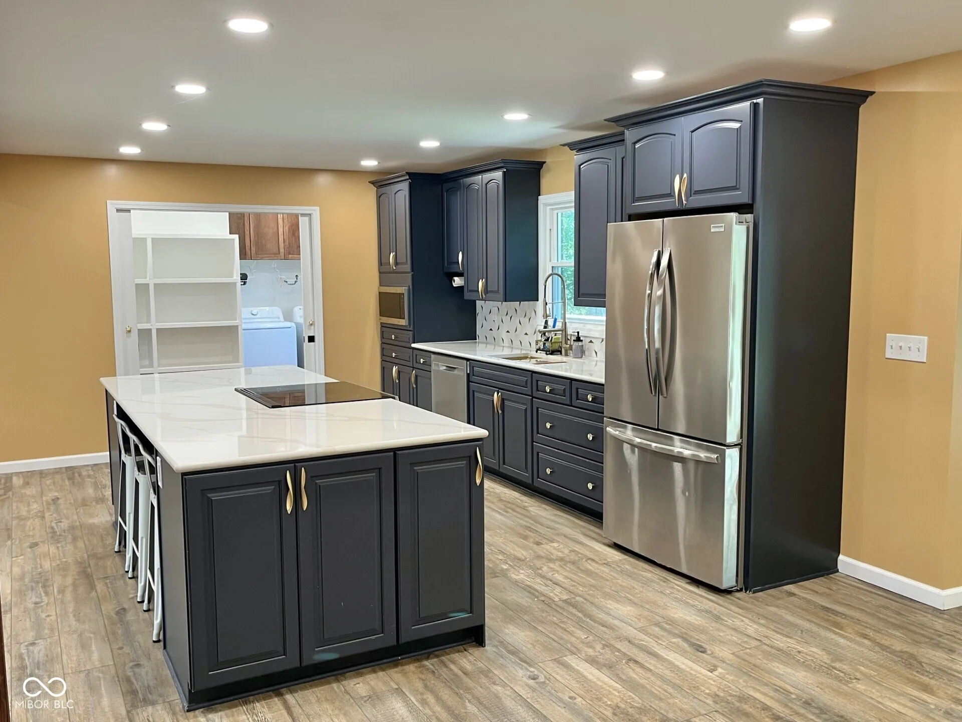 Seymour, Indiana 47274, United States, 3 Bedrooms Bedrooms, ,2 BathroomsBathrooms,Residential,Pending,166206