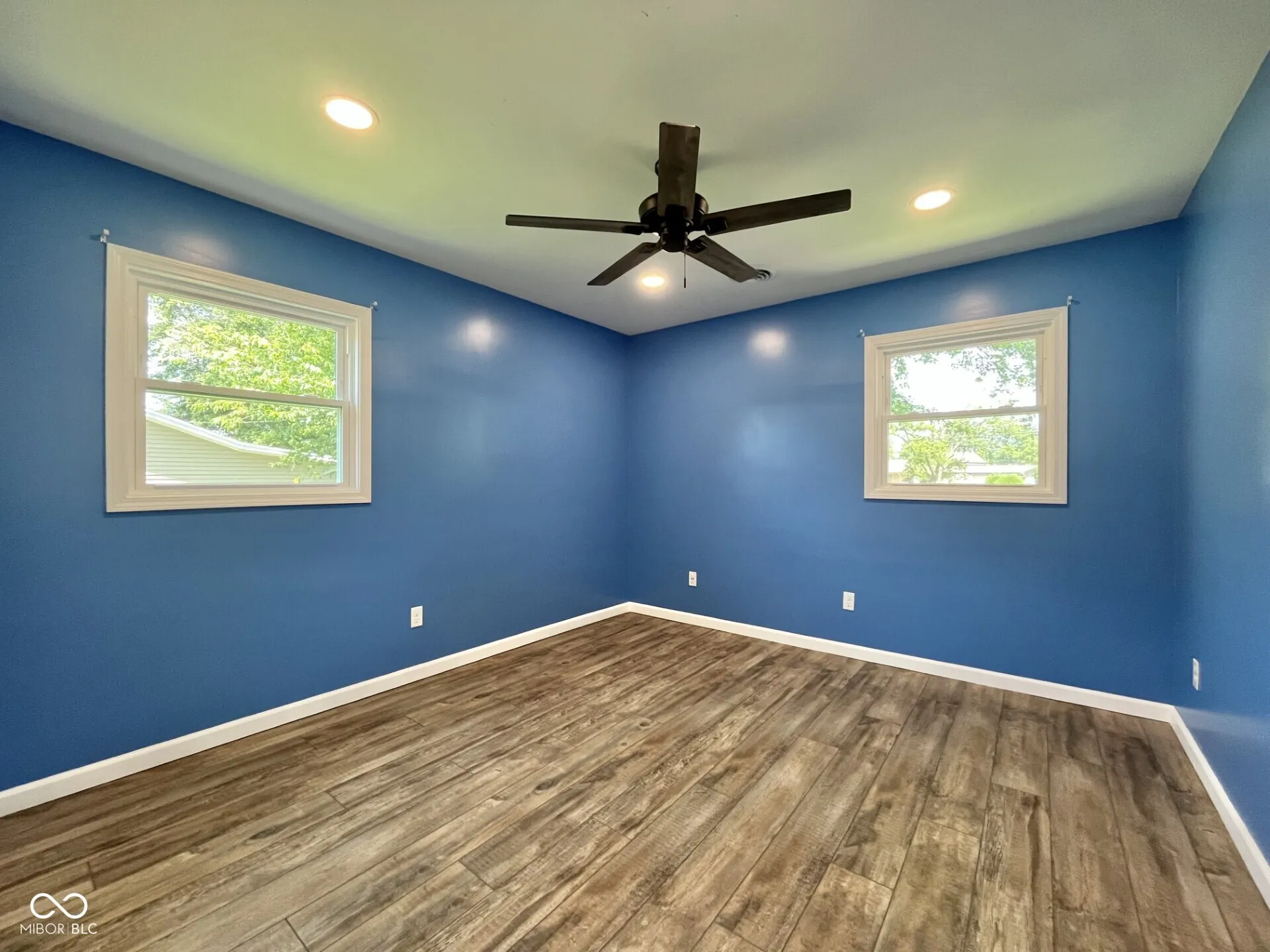 Seymour, Indiana 47274, United States, 3 Bedrooms Bedrooms, ,2 BathroomsBathrooms,Residential,Pending,166206