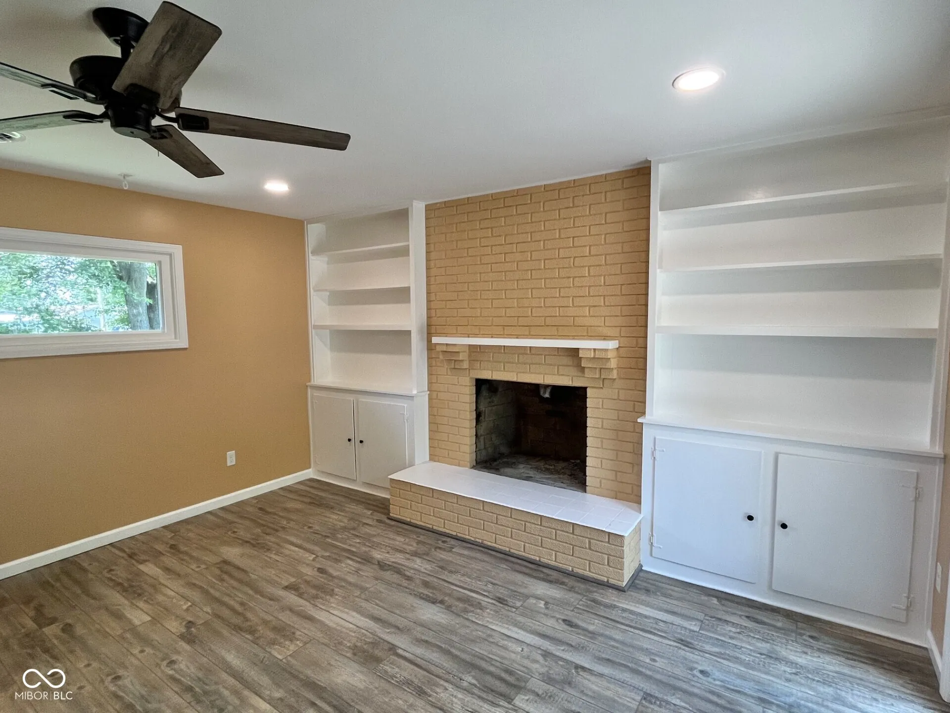 Seymour, Indiana 47274, United States, 3 Bedrooms Bedrooms, ,2 BathroomsBathrooms,Residential,Pending,166206