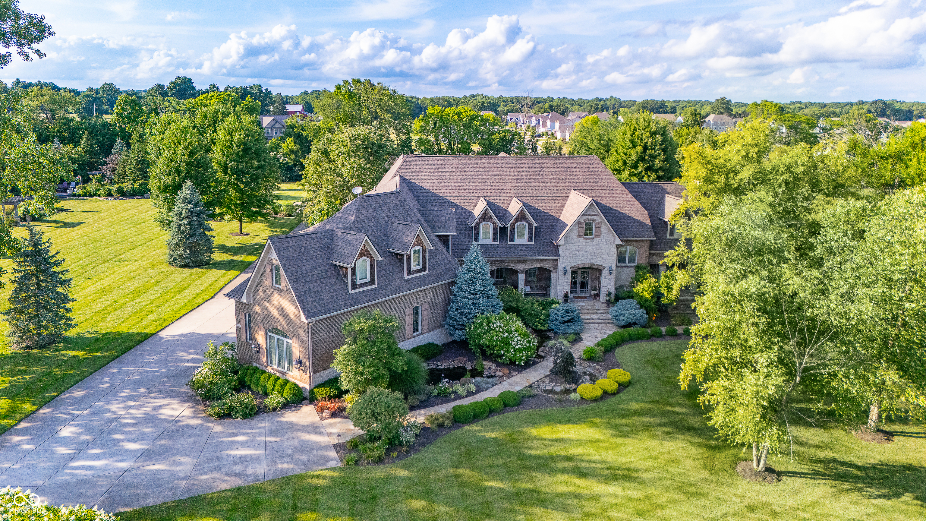 5030 Nightshade Lane