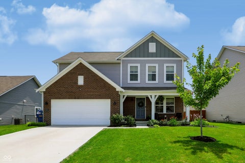 Photo of 5521 Woods Pointe Drive, McCordsville, IN 46055 (MLS # 22110181)