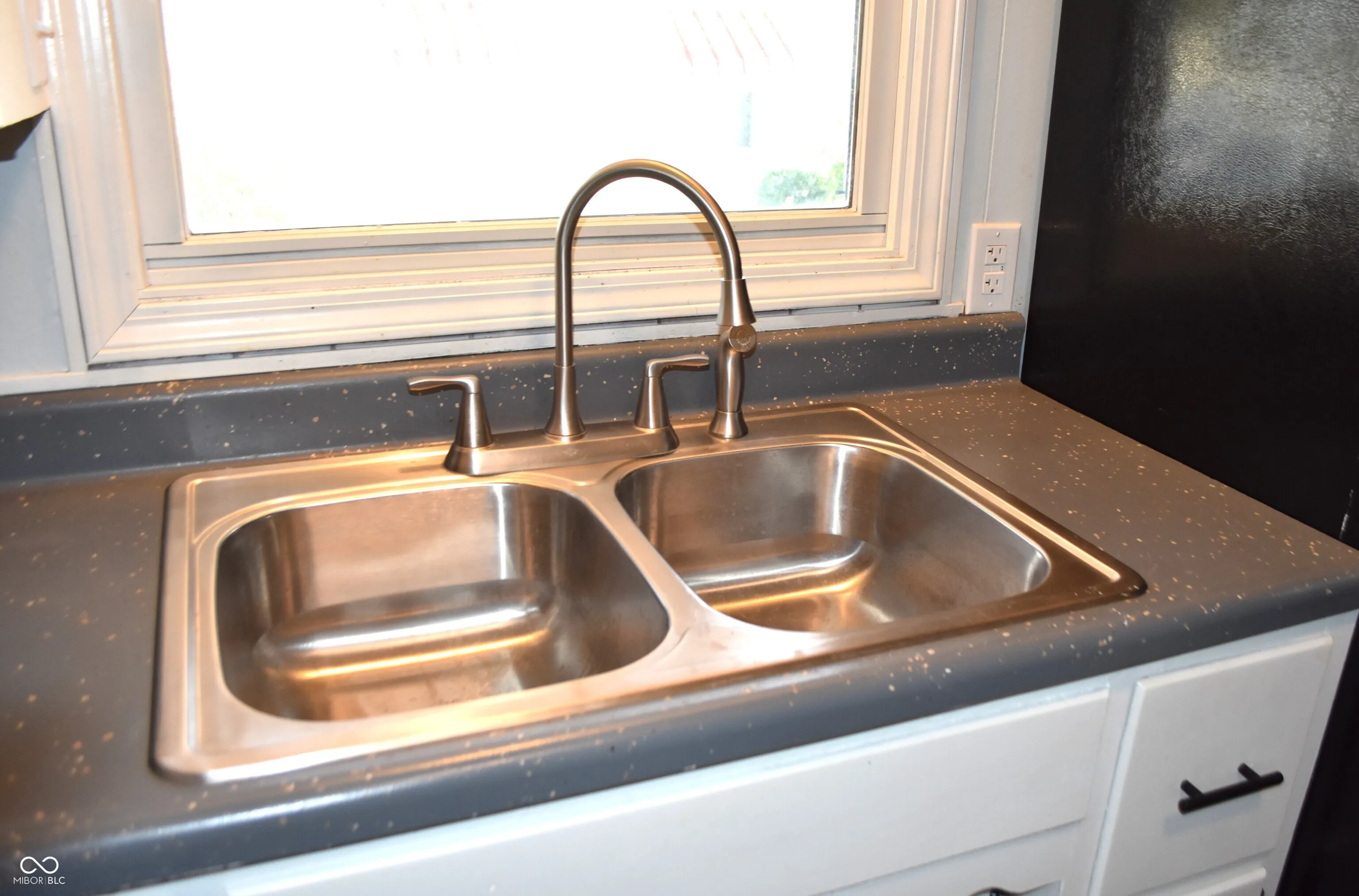 Beech Grove, Indiana 46107, United States, 2 Bedrooms Bedrooms, ,1 BathroomBathrooms,Residential,Active,228503