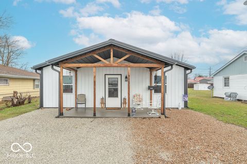 1040 Roosevelt Street Linton IN 47441