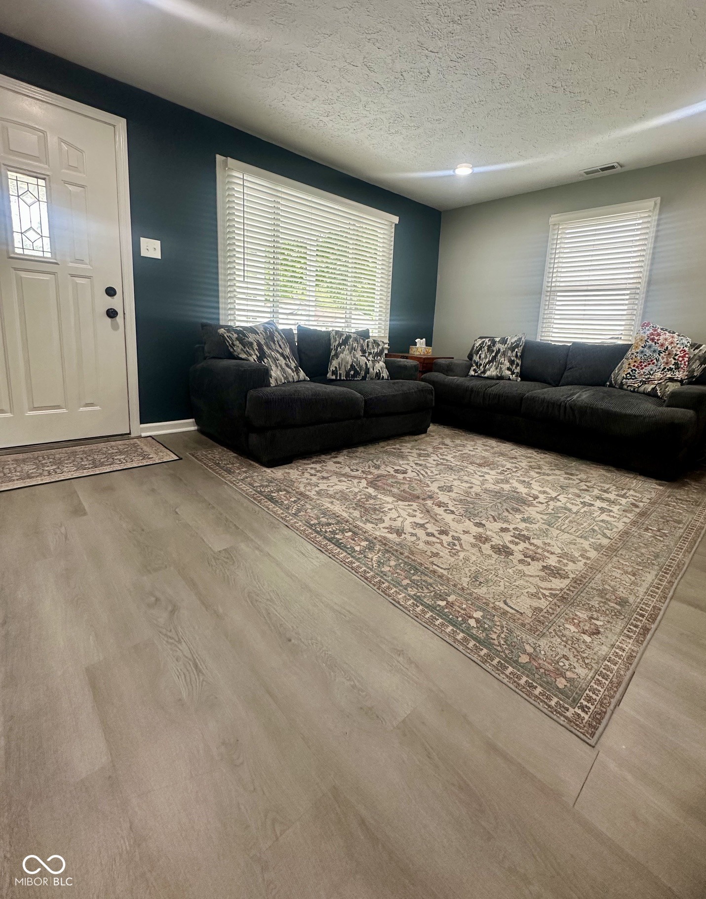 5080 Russell Lane