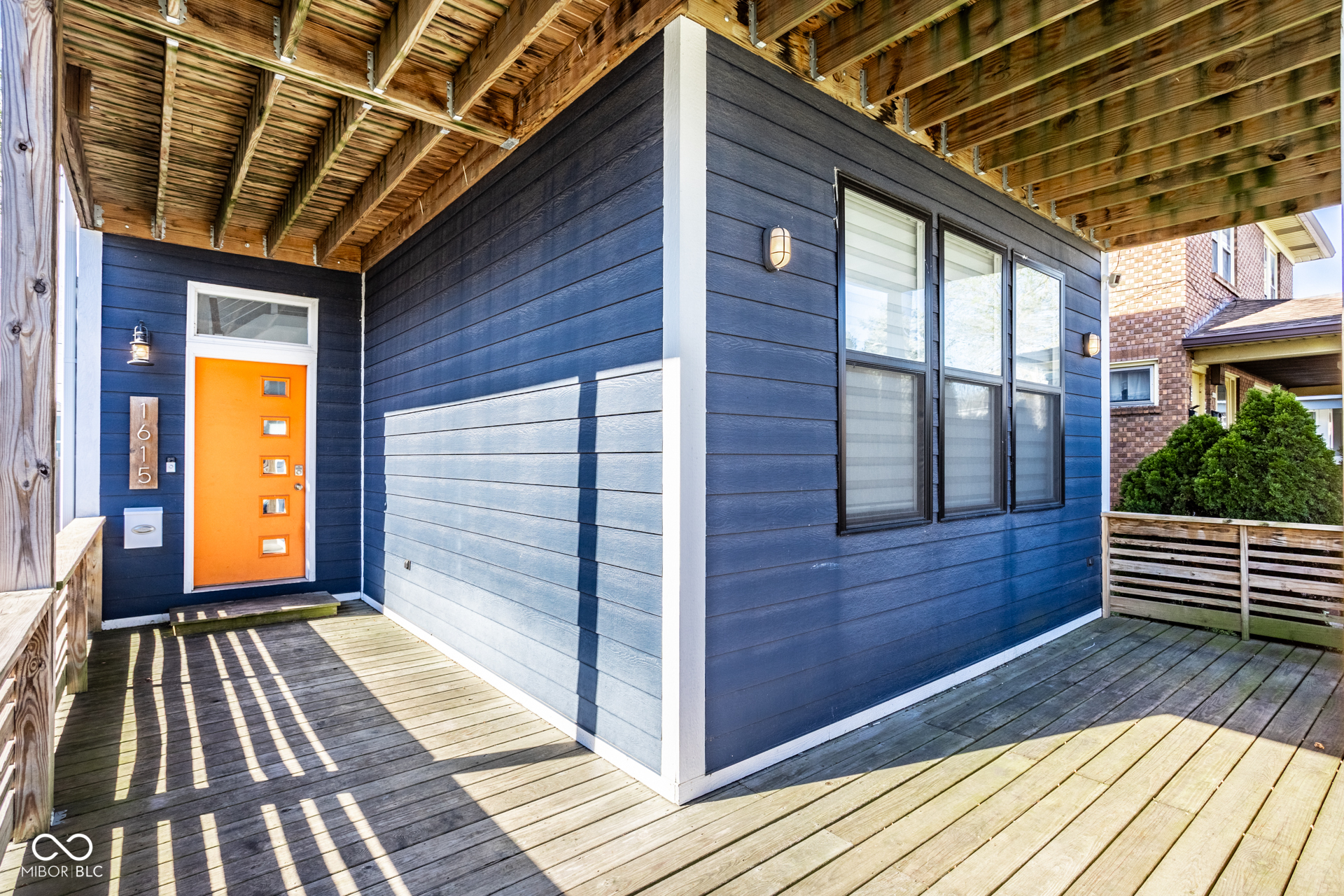 1615 Woodlawn Avenue