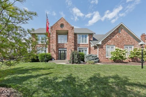 Photo of 1816 Spruce Drive, Carmel, IN 46033 (MLS # 22058971)