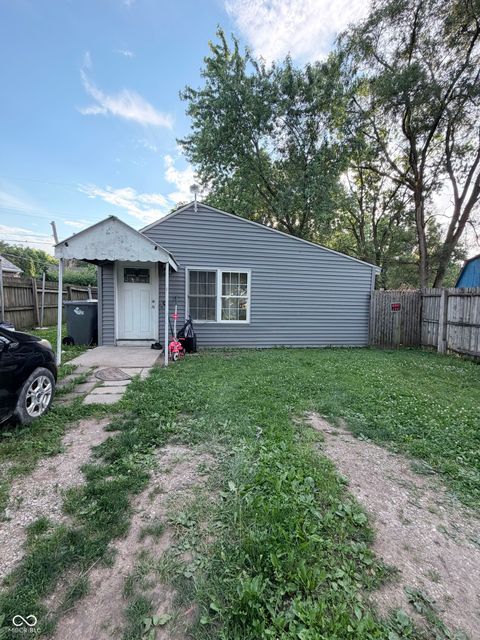 Photo of 2550 Collier Street, Indianapolis, IN 46241 (MLS # 22107409)