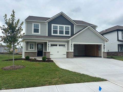 Photo of 4371 Red Pine Drive, Bargersville, IN 46106 (MLS # 22076260)