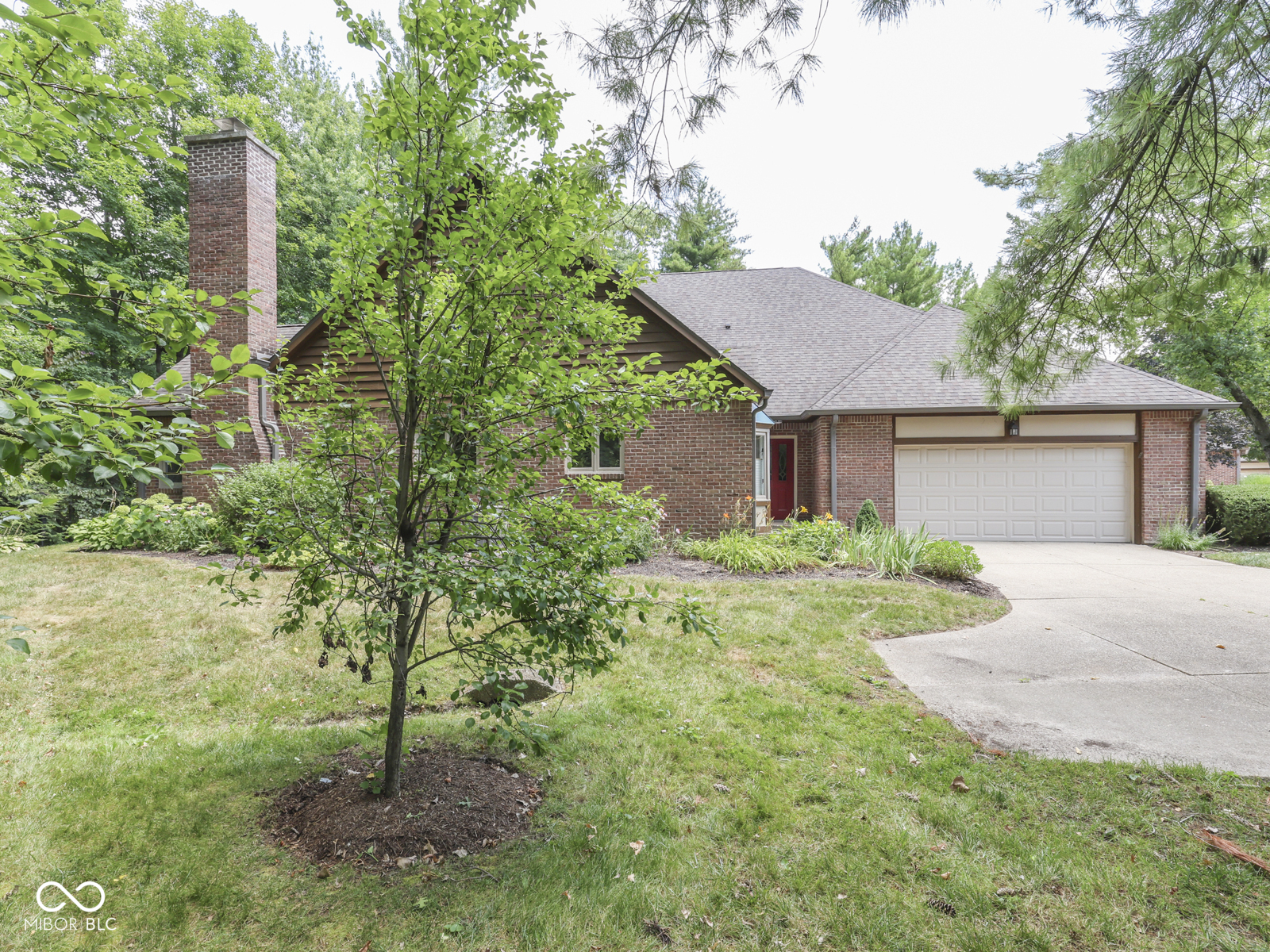 2064 Oldfields Circle North Drive