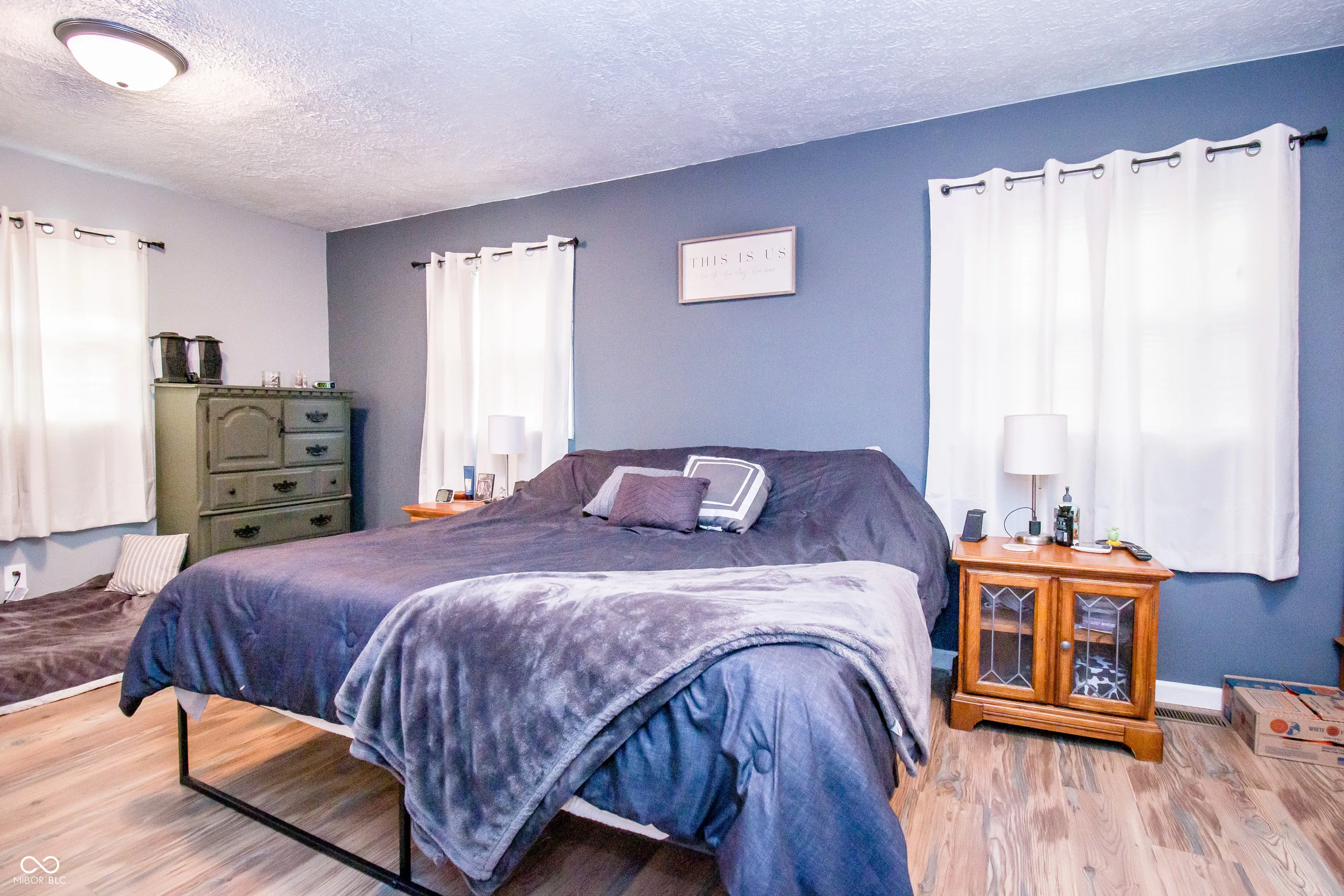 Shelbyville, Indiana 46176, United States, 4 Bedrooms Bedrooms, ,3 BathroomsBathrooms,Residential,Pending,107644