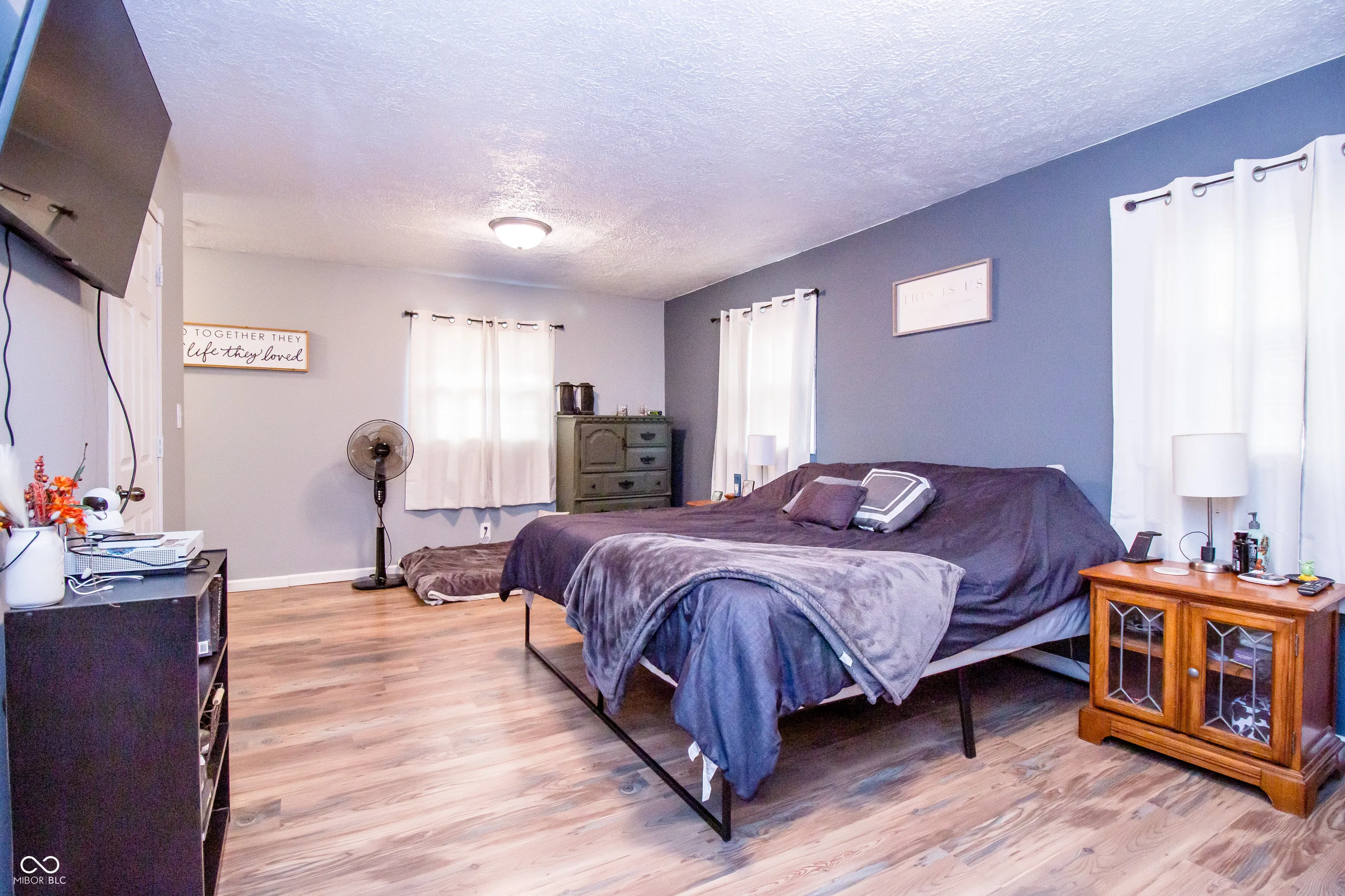 Shelbyville, Indiana 46176, United States, 4 Bedrooms Bedrooms, ,3 BathroomsBathrooms,Residential,Pending,107644