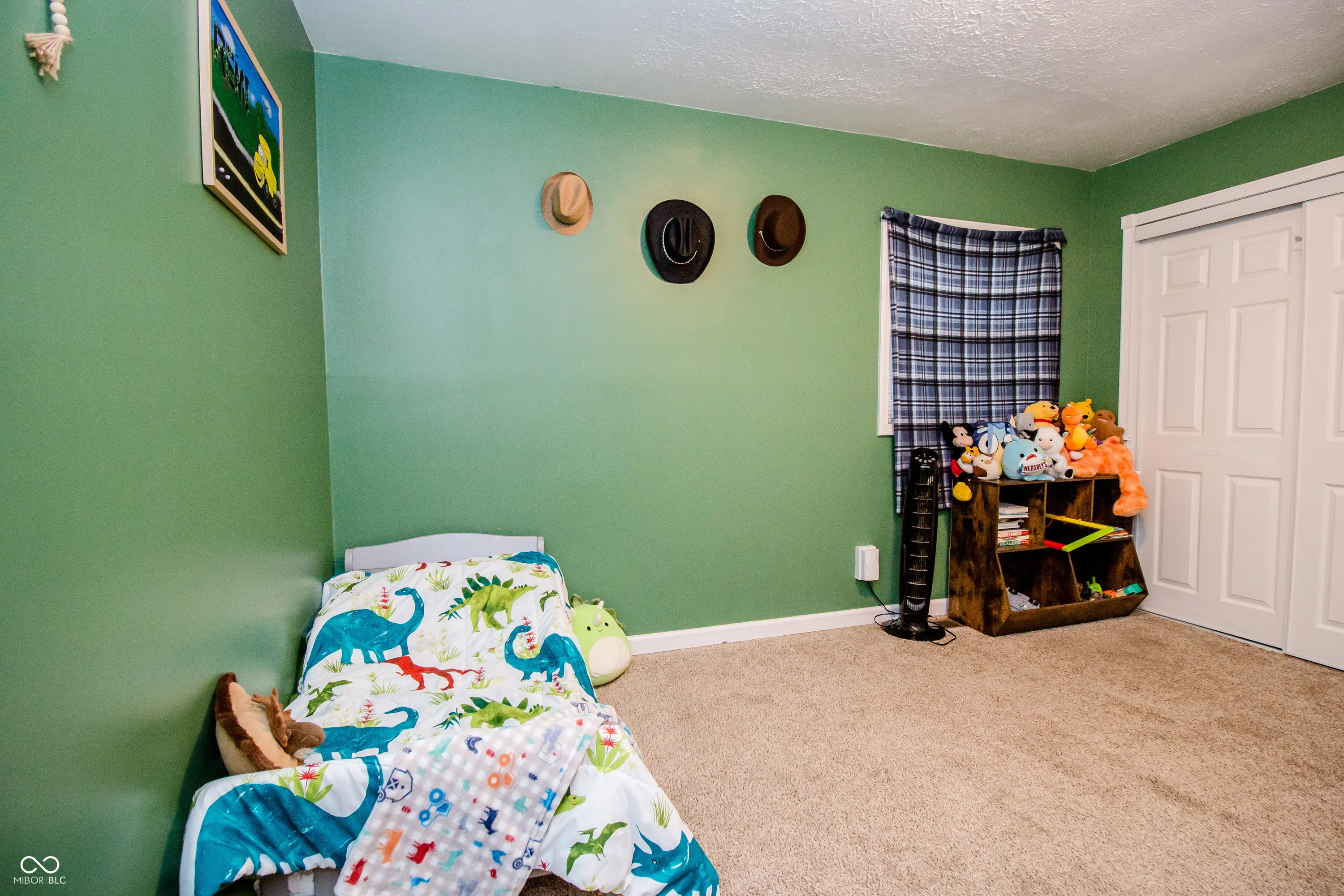 Shelbyville, Indiana 46176, United States, 4 Bedrooms Bedrooms, ,3 BathroomsBathrooms,Residential,Pending,107644