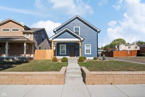 Photo of 1158 Burdsal Parkway, Indianapolis, IN 46208 (MLS # 22066910)