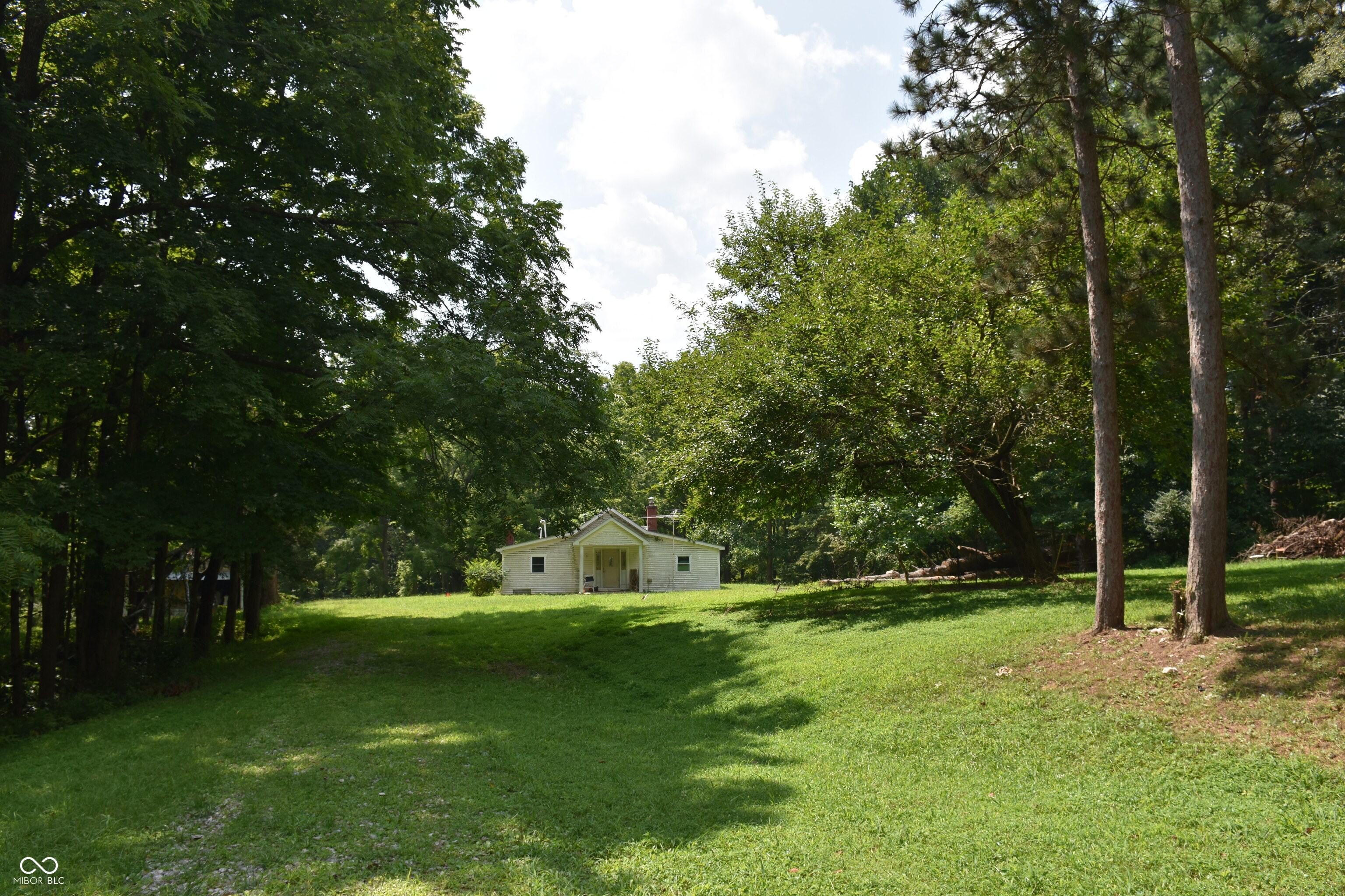 1715 Orchard Hills Road