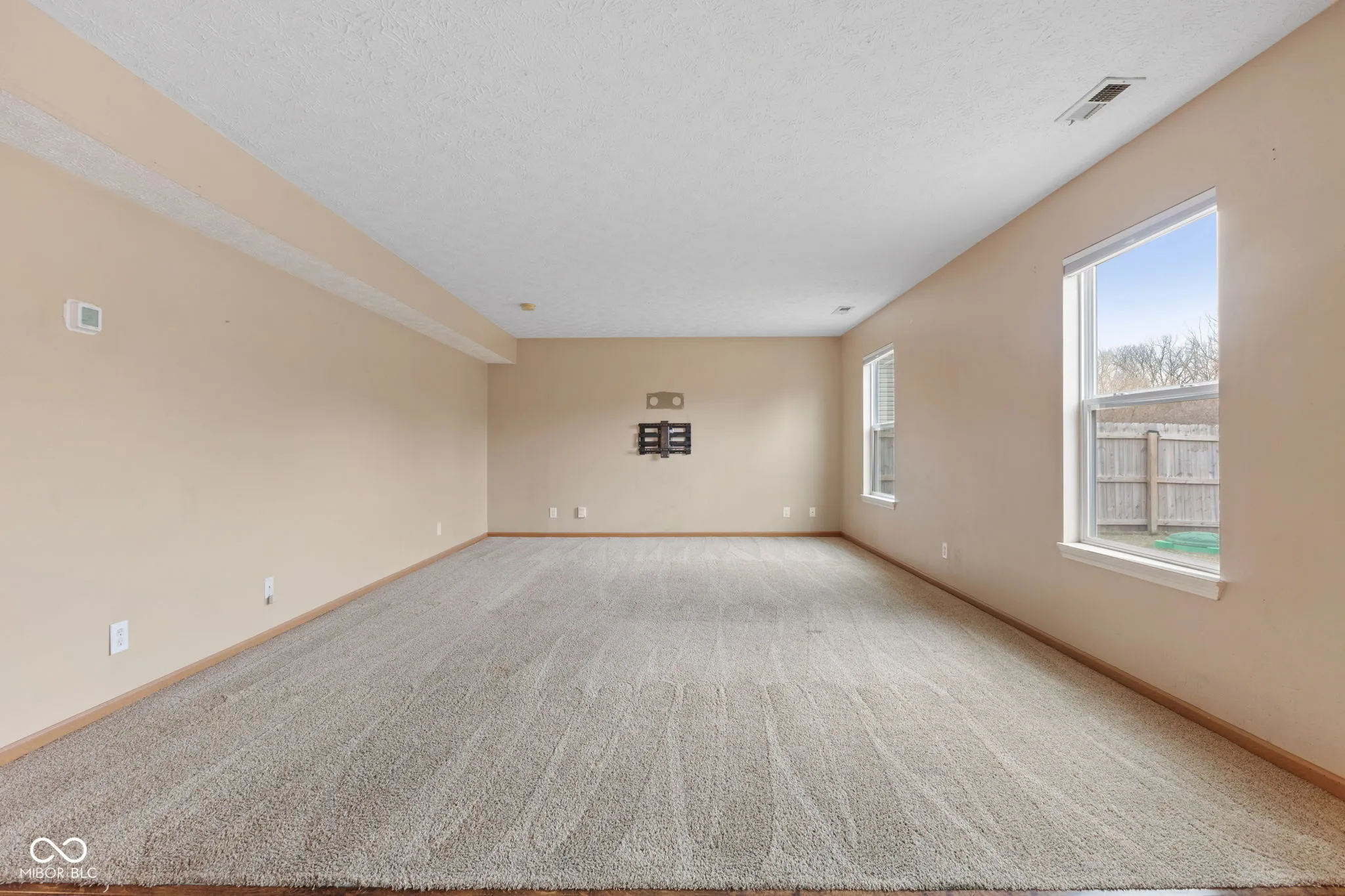 Lafayette, Indiana 47909, United States, 4 Bedrooms Bedrooms, ,3 BathroomsBathrooms,Residential,Pending,79653