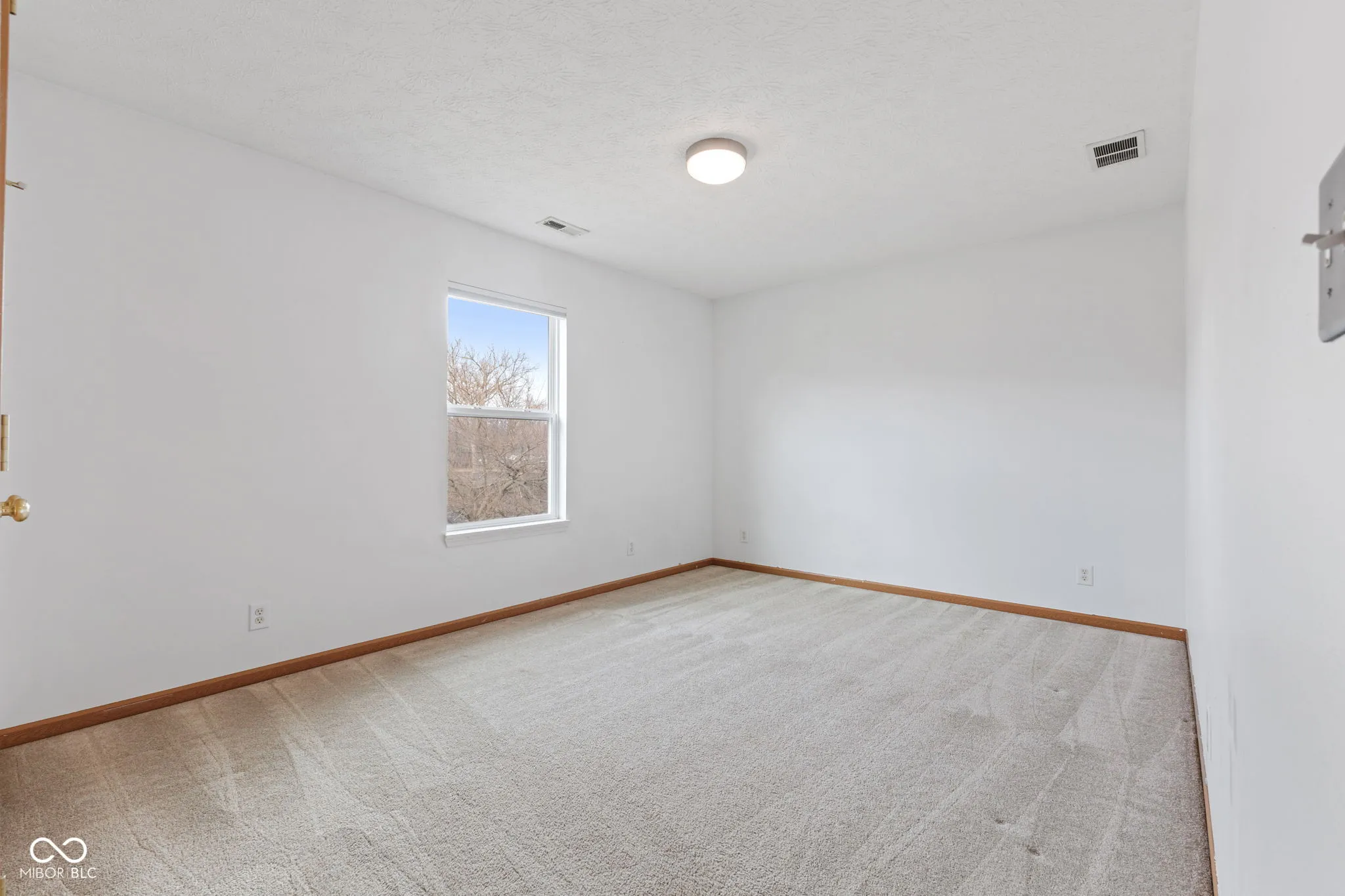 Lafayette, Indiana 47909, United States, 4 Bedrooms Bedrooms, ,3 BathroomsBathrooms,Residential,Pending,79653