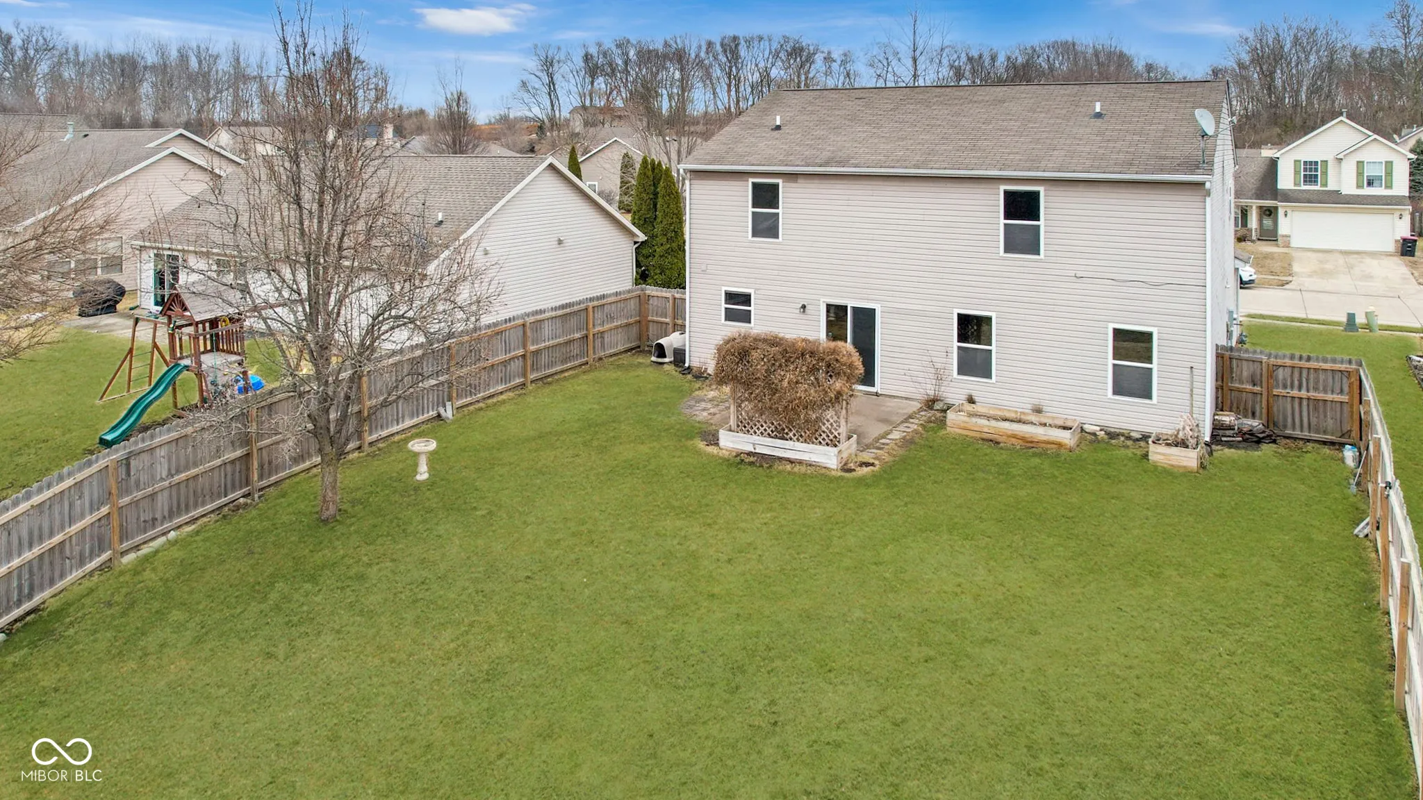 Lafayette, Indiana 47909, United States, 4 Bedrooms Bedrooms, ,3 BathroomsBathrooms,Residential,Pending,79653