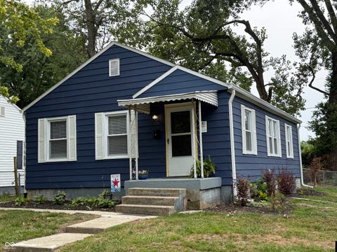 Photo of 4801 Farrington Avenue, Indianapolis, IN 46201 (MLS # 22118857)