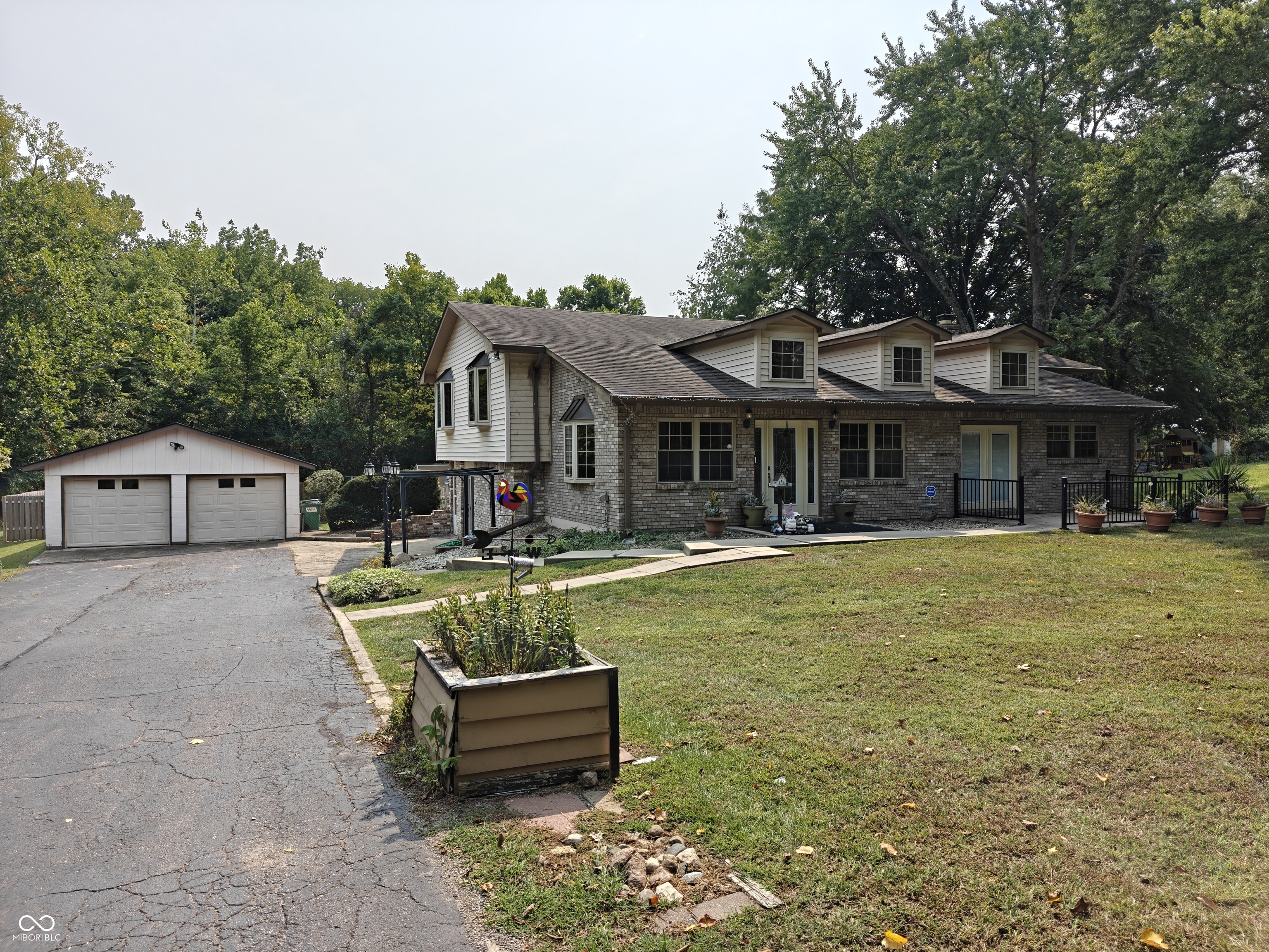 6691 E County Road 300 S