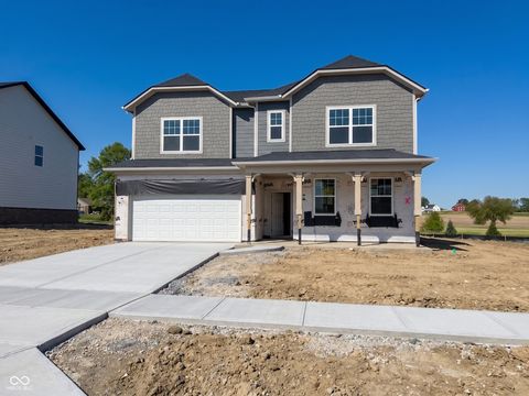 Photo of 2401 Zion Trail, Greenwood, IN 46143 (MLS # 22100961)
