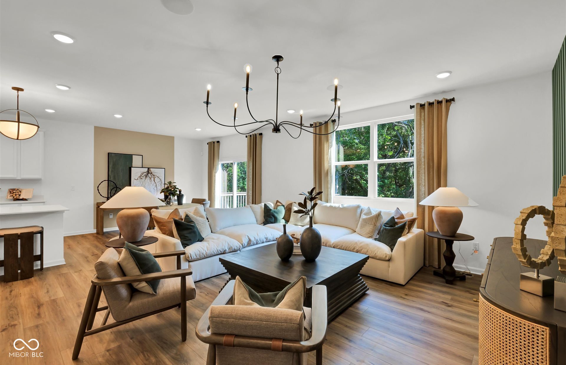 2401 Zion Trail
