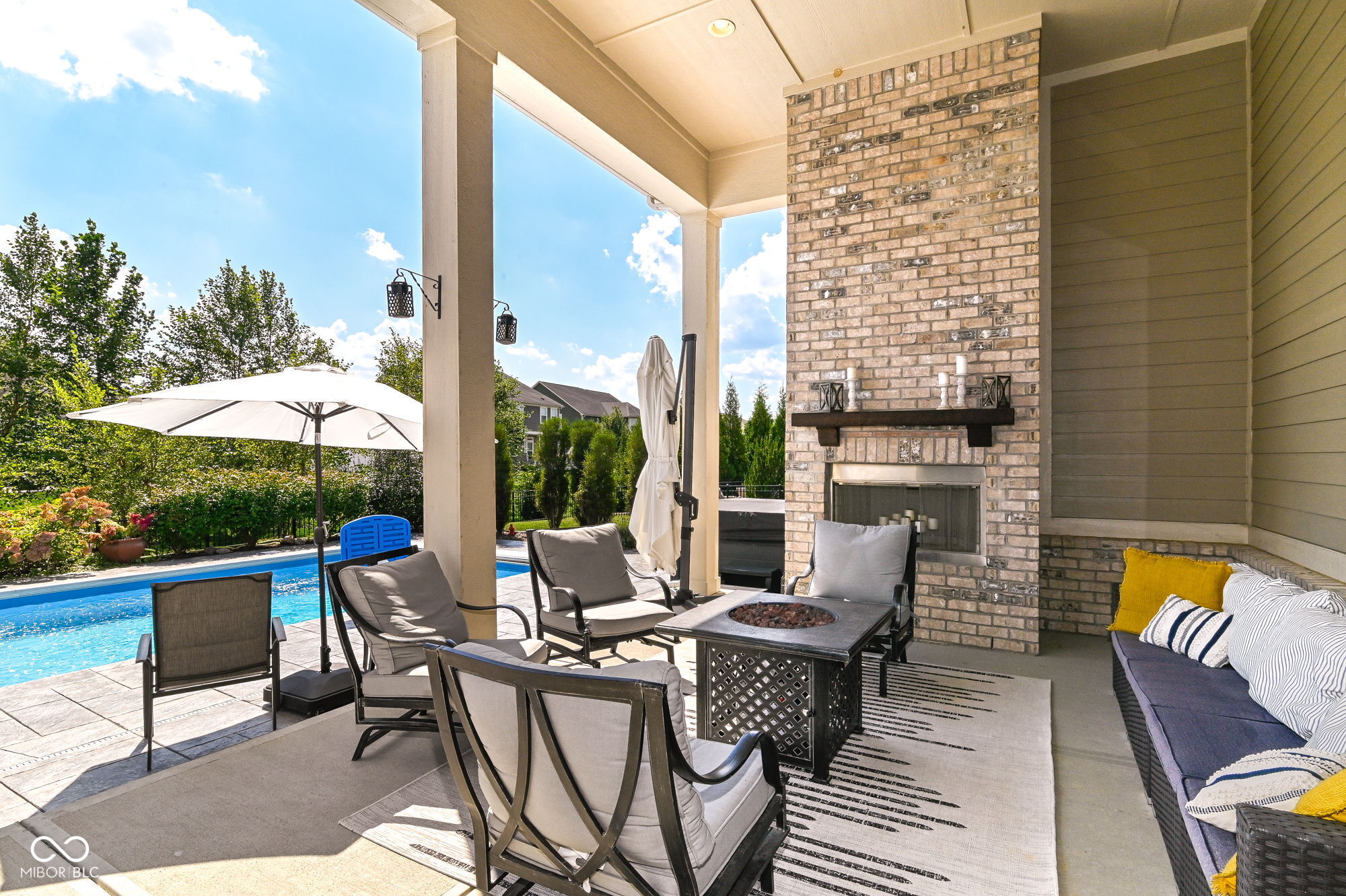 16367 Hunting Meadow Drive